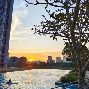 Kanvas Soho Cyberjaya/Netflix/Gym/Jacuzzi/KLIA