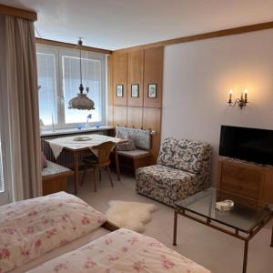 Studio 69 mit Hallenbad und Sauna by MoniCare