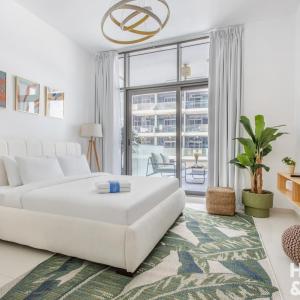 Studio in Loreto 1A, DAMAC Hills - Host & Stay