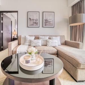 Premium 1BR at The Address Residences Dubai Marina by Deluxe Holiday Homes
