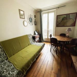 Flat in Montmartre/Abbesses
