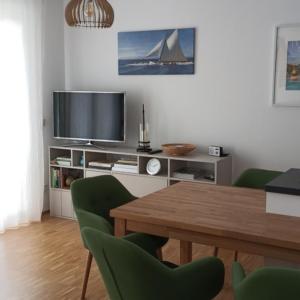 Wunderschöne Ferienwohnung direkt an der Elbe, Alt-und Neustadtnähe