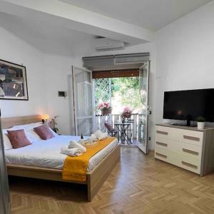 3 FERMATE DAL COLOSSEO - Casa Vacanze Elena - 50 m da METRO GARBATELLA