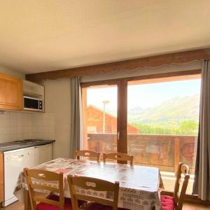Appartement rénové 6 pers, balcon, parking, animaux admis - FR-1-504-484