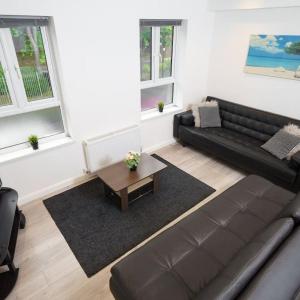 Lovely 3 Bed Flat in a Great Location in London