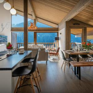 Chalet Lula - OVO Network
