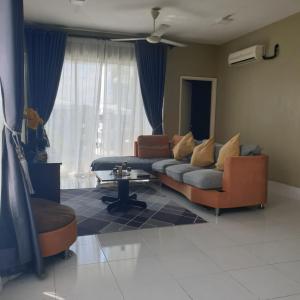 Cyberia Crescent Cyberjaya -3 Bedroom 8 pax