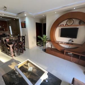Comfortable apartment near service area &South Park &Bus station