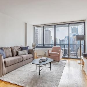 Midtown 2br w elevator wd nr entertainment NYC-1227