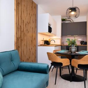 Chic207 Retreat: Modern 1BR Gem with Parking by NW