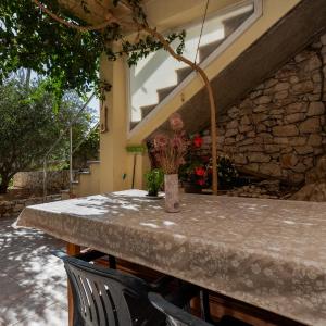 Apartments with parking space Marusici, Omis - 1131
