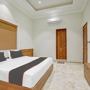 Ratna Vilas Palace