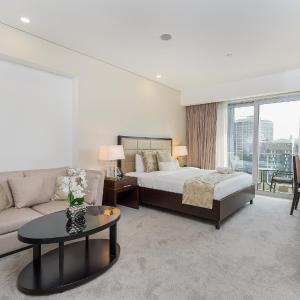 Urban Studio at The Address Residences Dubai Marina by Deluxe Holiday Homes