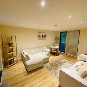 Liverpool City Centre Modern Apartment fits 6 people