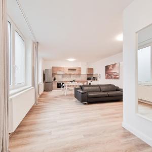 Tolstov Apartments - City Apartment with 3 Rooms - 15 Min Messe DUS & 10 Min Old Town DUS
