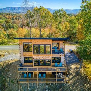 Smoky Lake Retreat cabin