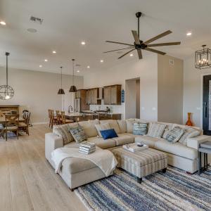 7 Mi to Lost Dutchman: Home w/ Pool + Patio!