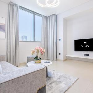 STAY BY LATINEM Luxury 2BR Holiday Home CV A814 near Burj Khalifa
