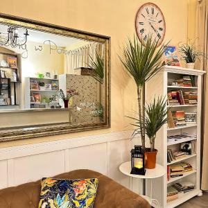 Explorer B&B Old Town Rooms & Apartment #don't be a tourist, be an Explorer!