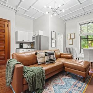 Brownstone Near Subway and Columbia Uni