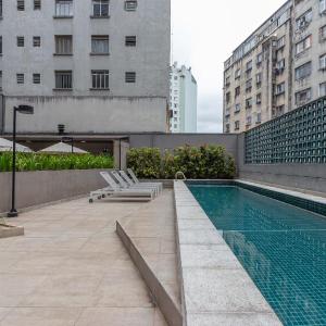 Setin Downtown Praca da Sé by Viva - Prédio completo com piscina perto de estação de metrô no Centro de São Paulo