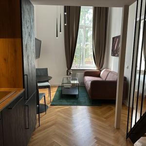 M Loft3 Spacious City Center Loft with Free Parking