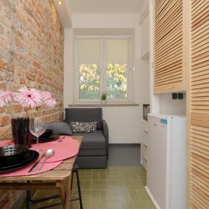 Budget-Friendly Studio Metro Wilanowska Warsaw Mokotów by Noclegi Renters