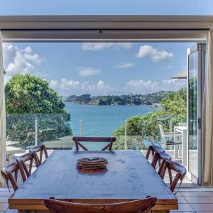 Absolute Beachfront Oneroa