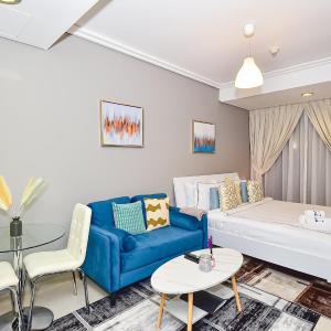 Luxury Escapes - Cozy Studio with Balcony near Metro - Goldcrest 2 JLT