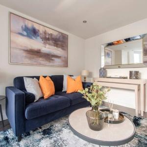 Elevated Elegance 1BR 1BA Flat in Wellmeadow Rd 65B