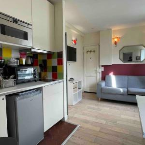 Wonderful apartment near Arc de Triomphe 2P
