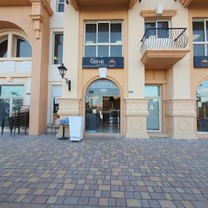 Prestigious Tower Living, Canal View, Sports Vibes, Proximity to Convenience