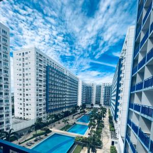 Sea Residences MOA-Eric Apartments