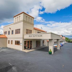 Albany Executive Motor Inn Limited