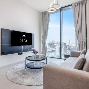 STAY BY LATINEM Luxury 2BR Holiday Home W1504 near Burj Khalifa