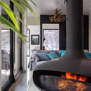 Aurora View Lapland Jacuzzi and Sky View Bedroom
