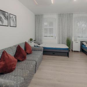 WOLSKA APARTMENT 80m2 - 7 people, 3 rooms