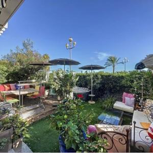 Promenade des Anglais Center Sea and Beach front design flat with Private Garden