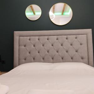 Petit Apartment - City Center - GORGOPOTAMOU 1