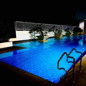 Luxury Condo-Princeton Residence-New Manila Quezon City-Fast Wi-fi150mbps