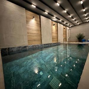 Luxury Private Heated Pool Villa C-Two