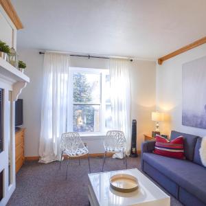 Cozy Brian Head Condo: Walk to Navajo Express Lift