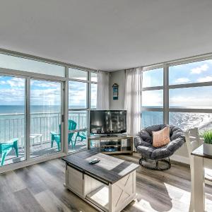 Carolinian Beach Resort 1733