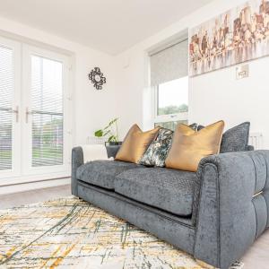 Pass the Keys Horsforth Haven - Brand New Townhouse With Balcony