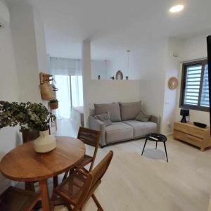Apartamento dos aceras