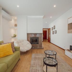 City Center Grand Apartment With Seaview Terrace by Vacationy