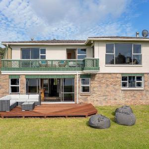 Buffalo Hill - Whitianga Holiday Home