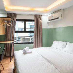 St. Marvin Studio Makati M403