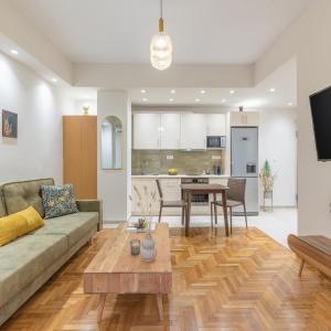 Elegance in Koukaki 5-Minute Away to Acropolis