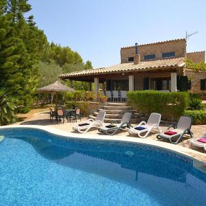 Holiday Home Roura by Interhome